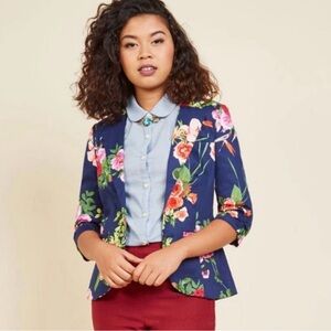 Check Out This Gorgeous ModCloth Floral Blazer Size Med Excellent Used Condition